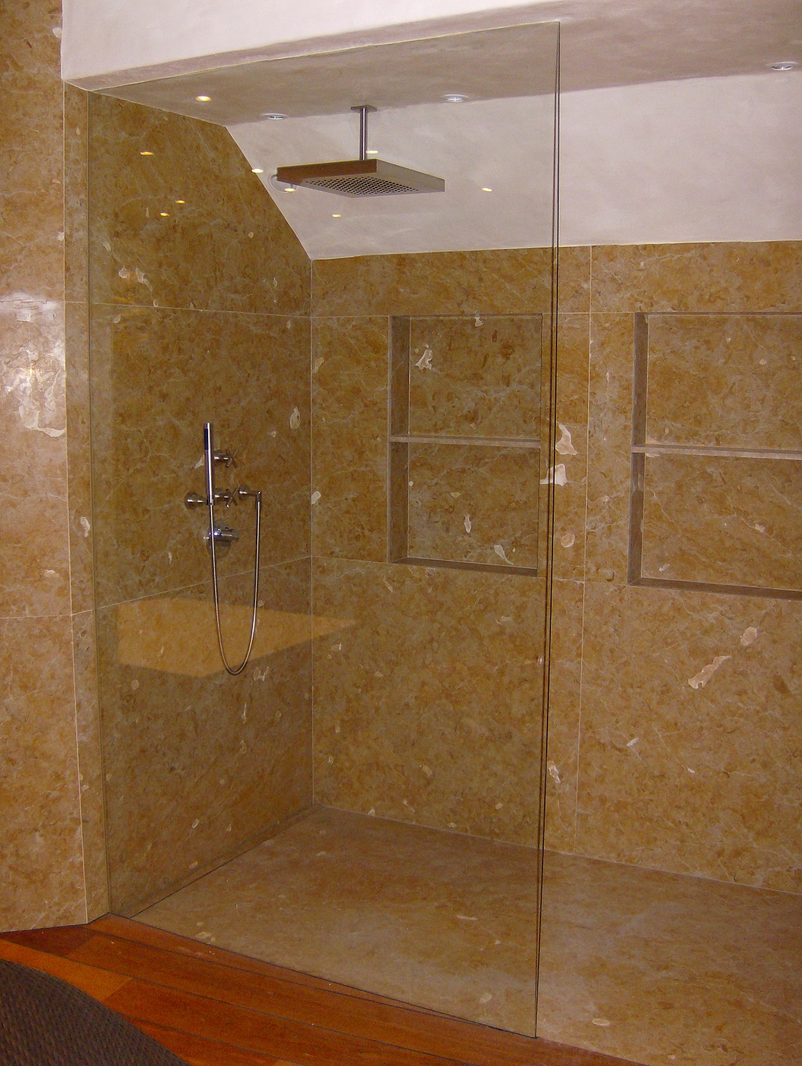 Cabine de douche avec parties fixes