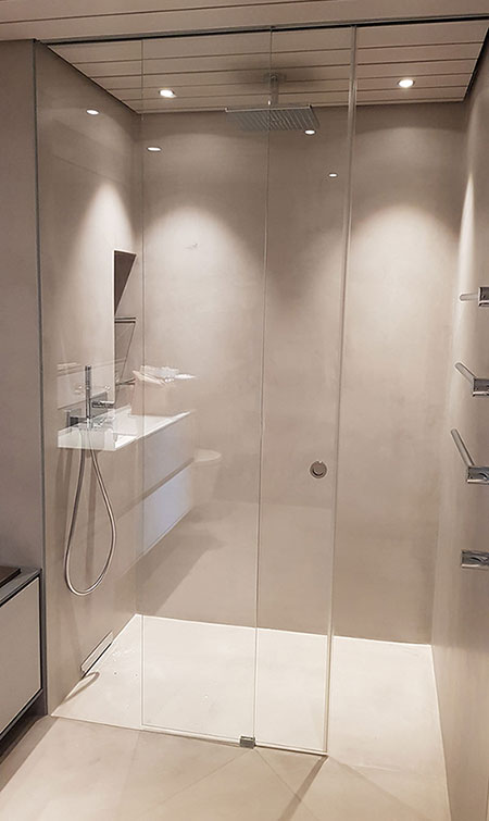 Cabine de douche avec portes coulissantes